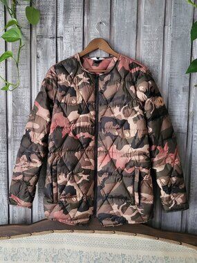 Volcom Camo Down Puffer Jacket Pink Green Quilted Lightweight Full Zip Outerwear